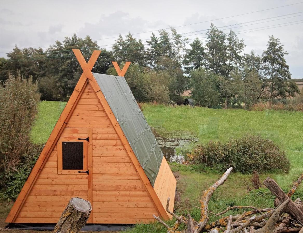Hotel Rum Bridge "Owl Watch" Wooden Tipi Sudbury  Exterior foto